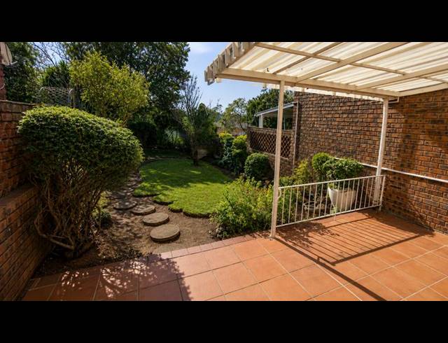 2 BEDROOM PROPERTY TO RENT IN SCOTTSVILLE